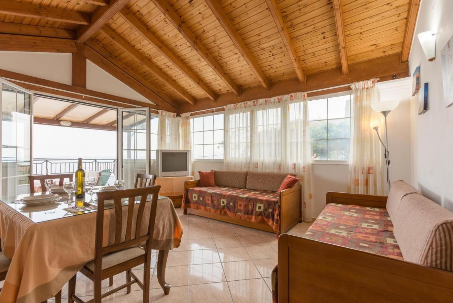 Georgia Apartment Katavolos Bagian luar foto